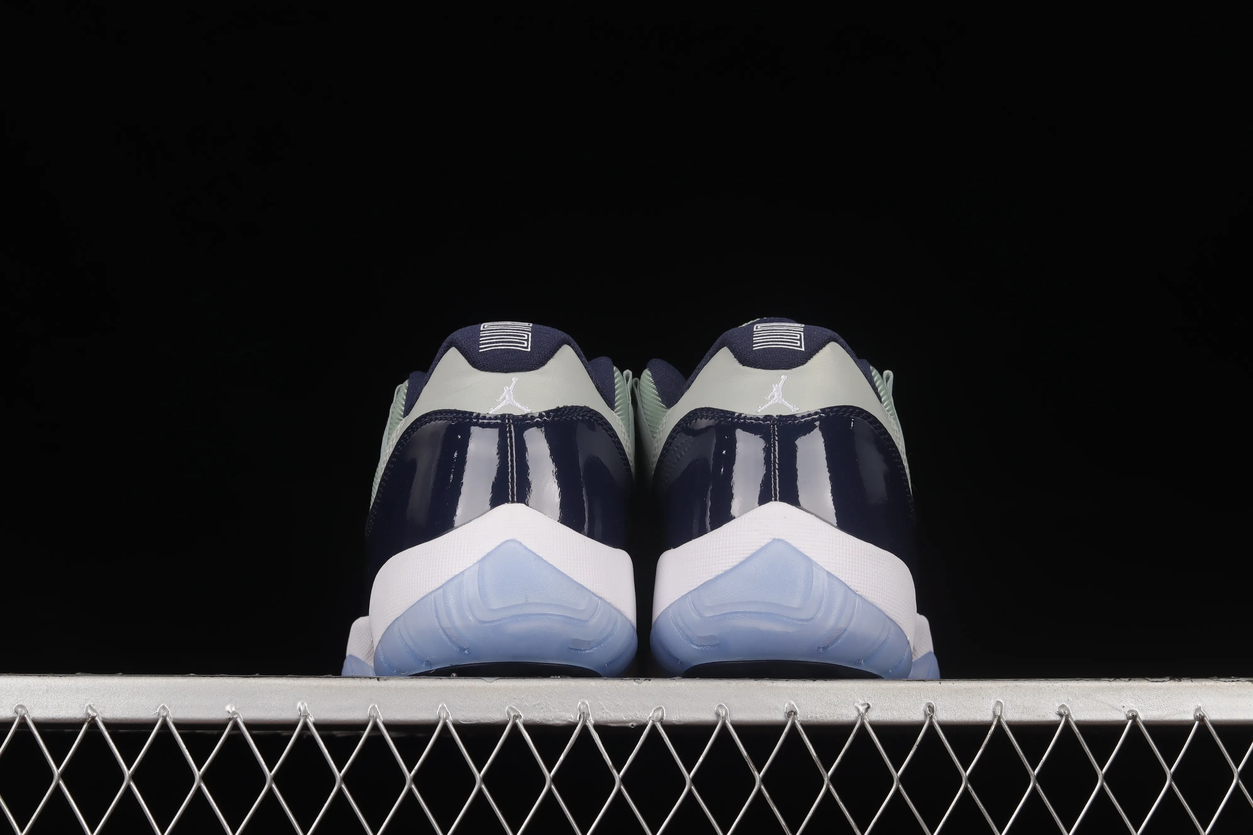All categories Air Jordan Jordan series basketball shoes Air Jordan 11 F version Air Jordan 11 Retro Low AJ11 navy low top layer genuine standard genuine carbon sports culture basketball shoes 528895-007